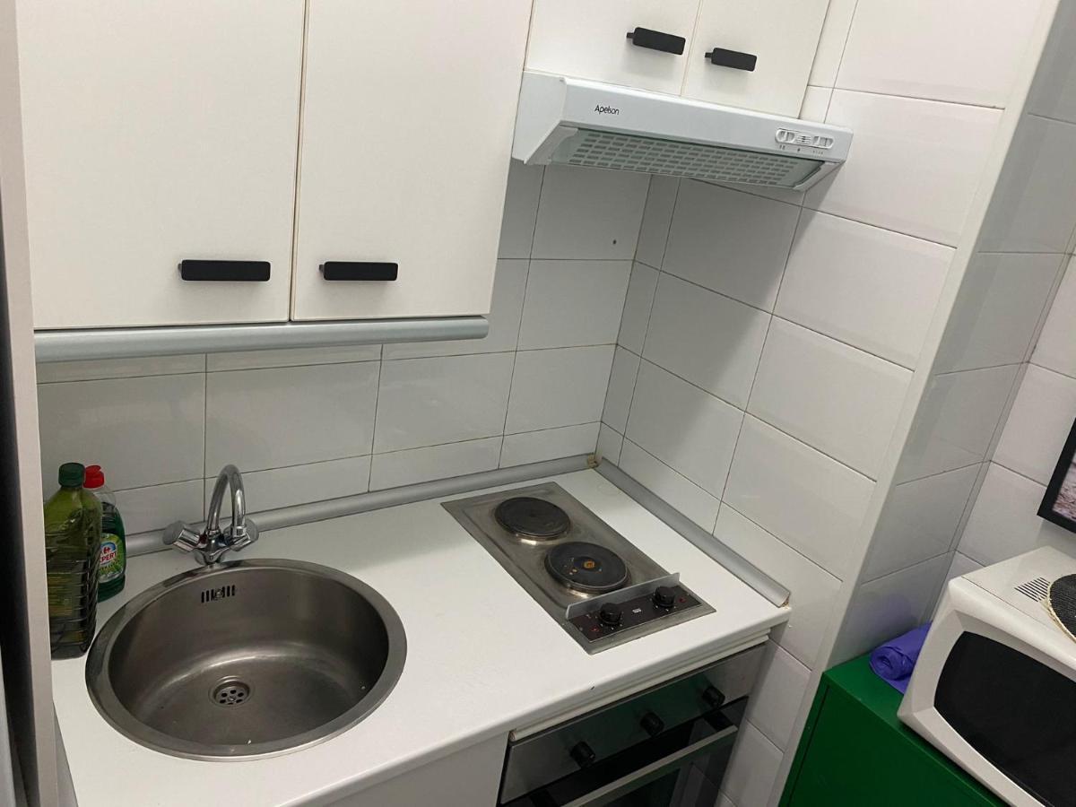 Centro Barrio Embajadores 01 مدريد المظهر الخارجي الصورة