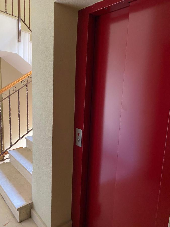Centro Barrio Embajadores 01 مدريد المظهر الخارجي الصورة