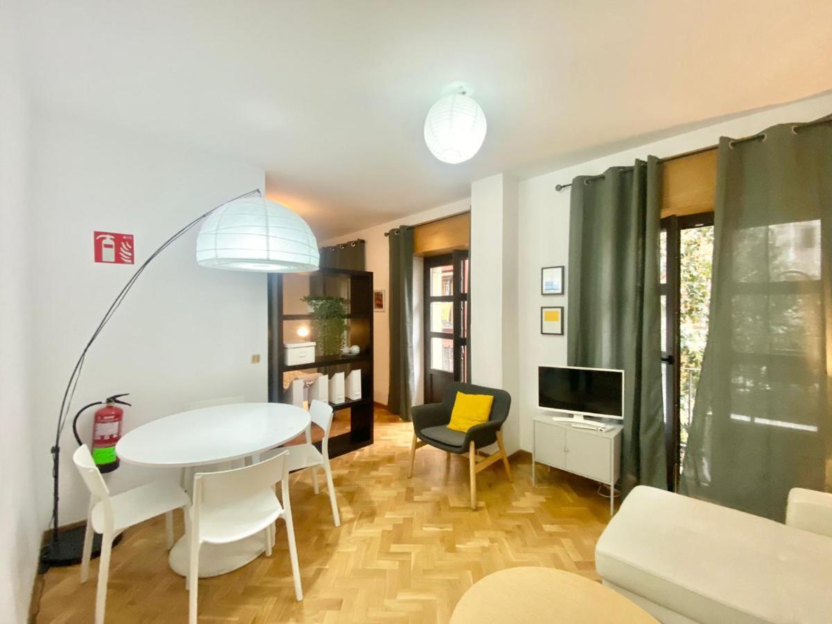 Centro Barrio Embajadores 01 مدريد المظهر الخارجي الصورة