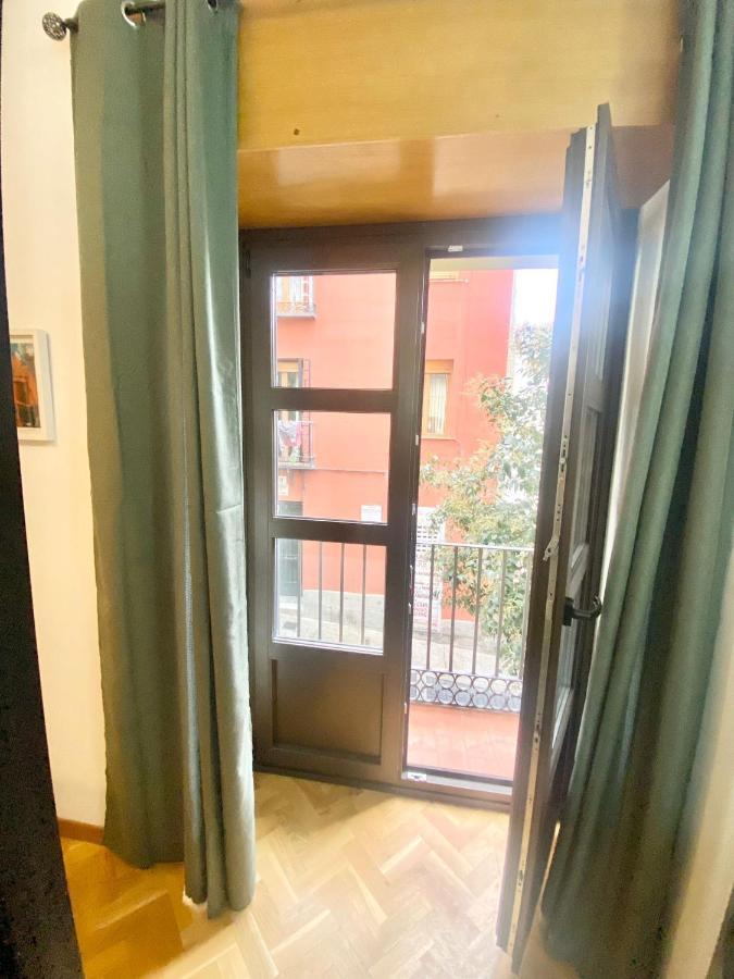 Centro Barrio Embajadores 01 مدريد المظهر الخارجي الصورة